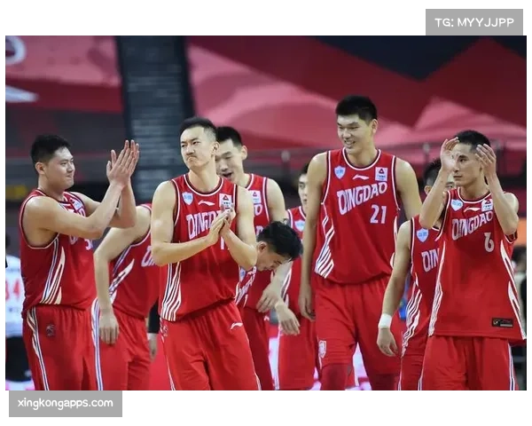 青岛队十二胜五负稳居前五 战术体系成熟成季后赛有力竞争者